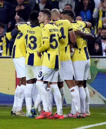 UEFA Avrupa Ligi: Fenerbahçe: 1 - Manchester United: 1 (Maç sonucu)