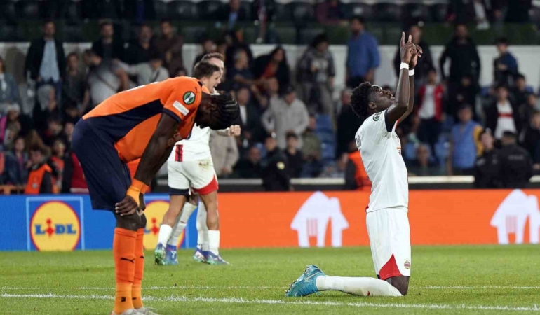 UEFA Konferans Ligi: Başakşehir: 1 - Rapid Wien: 2 (Maç sonucu)