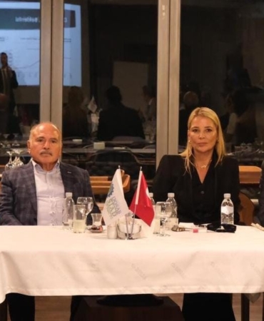 Uzmanlar Türkiye ekonomisini DOSABSİAD’da değerlendirdi