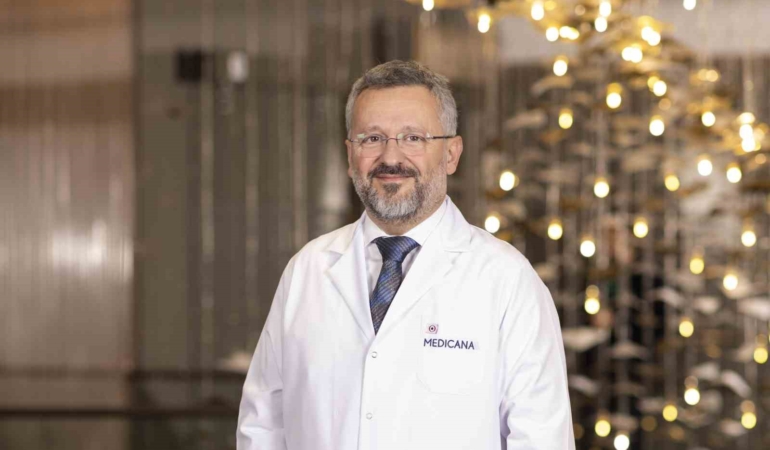 Uzun süre ayakta çalışmak varis riskini artırıyor