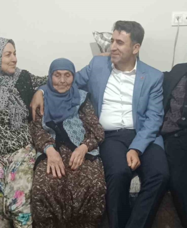 Vali Aygöl’ün ziyareti 84 yaşındaki Zeynep nineyi duygulandırdı