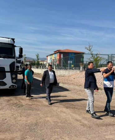 Vatandaş asfalt istedi Başkan Sak yaptı