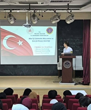 Yalova’da jandarmadan çocuk ve kadınlara yönelik eğitim