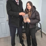 13 yaşında roman yazdı, gelirini eğitiminde kullanacak