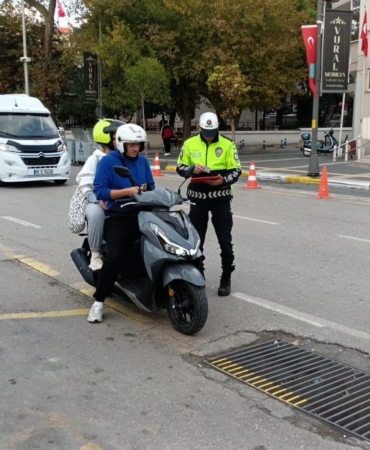 Bandırma’da trafik denetimlerinde 3,3 milyon Türk lirası ceza kesildi