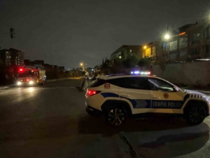 Başakşehir’de elektrikli otomobil ile scooter çarpıştı: 1 yaralı