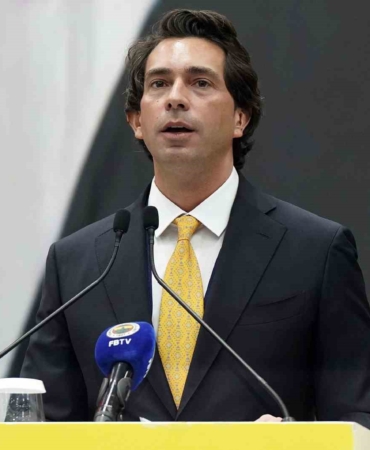 Burak Kızılhan: "Yankı uyandıracak bir stadyum isim sponsorluğunu hedefliyoruz"