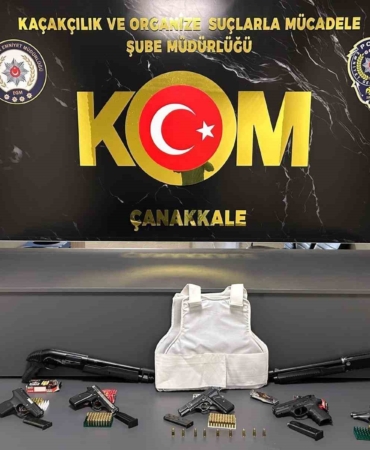 Çanakkale’de silah ticareti yapan 3 şüpheli tutuklandı