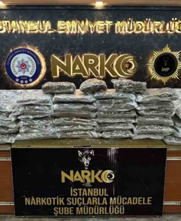 İstanbul’da ele geçirilen tonlarca uyuşturucunun sergisi yapıldı
