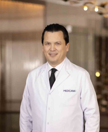 Nörolojik hastalıklara beyin pili tedavisi ile çözüm