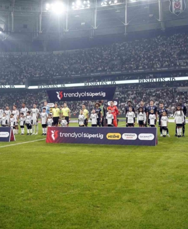 Trendyol Süper Lig: Beşiktaş: 0 - Kasımpaşa: 0 (Maç devam ediyor)