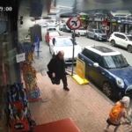 Güngören’de binanın çökme anı kameraya yansıdı, vatandaşlar ve oradaki bir kedi böyle kaçtı
