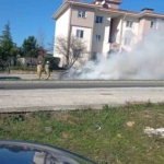 Arnavutköy’de seyir halindeki Fiat Tofaş otomobil alev topuna döndü