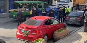 Bağcılar’da yaşlı adam kamyonun altında kalarak hayatını kaybetti