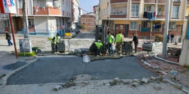 Esenyurt’ta tahrip olan yollar yenileniyor
