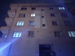 Pendik’te ev sahipleri ile kiracıların kavgası kanlı bitti: 3 yaralı