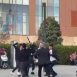 Maltepe’de AVM önünde bıçaklı kavga: 1 yaralı