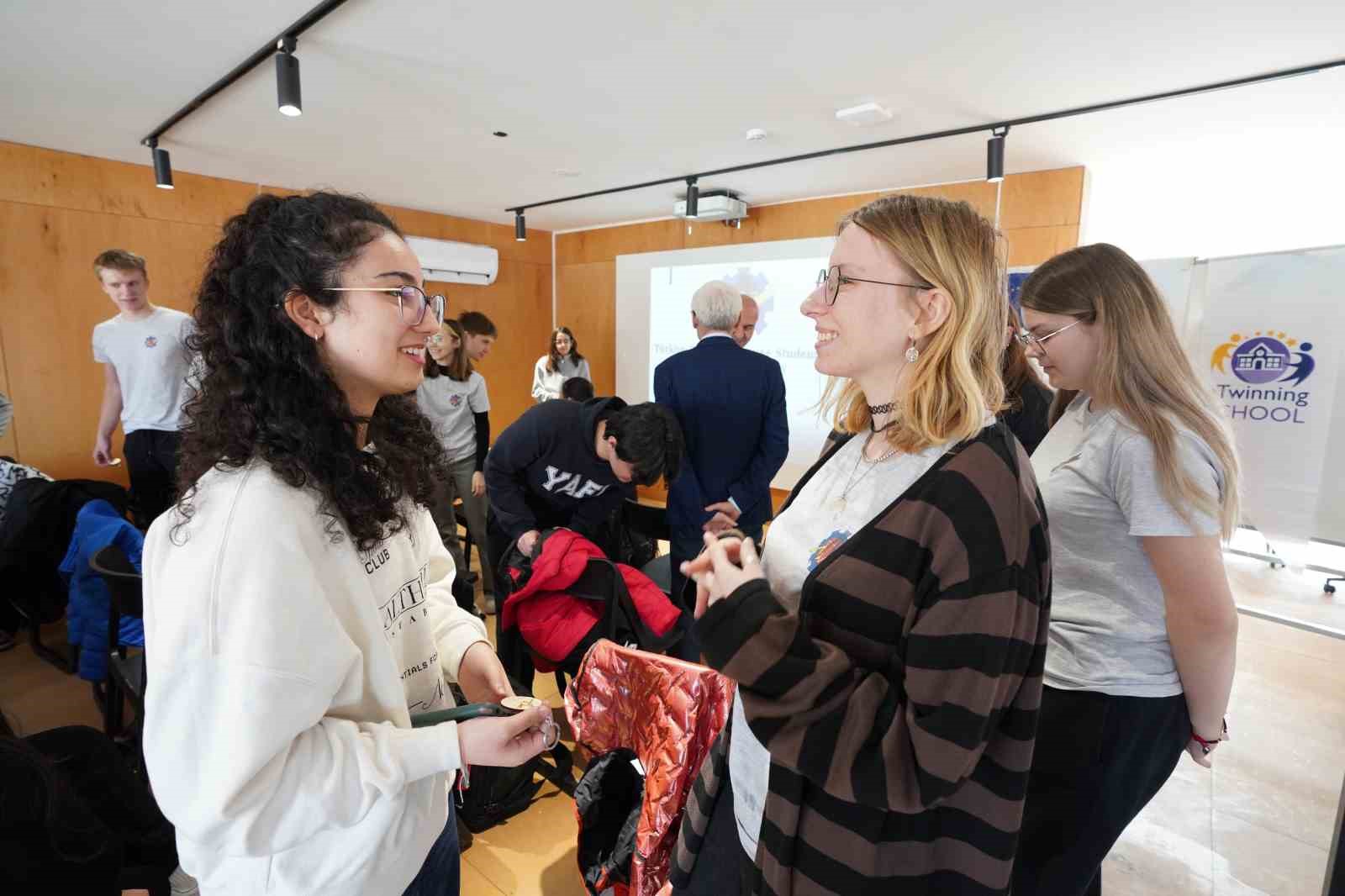 Polonyalı öğrenciler Türk kültürünü Beylikdüzü’nde keşfetti