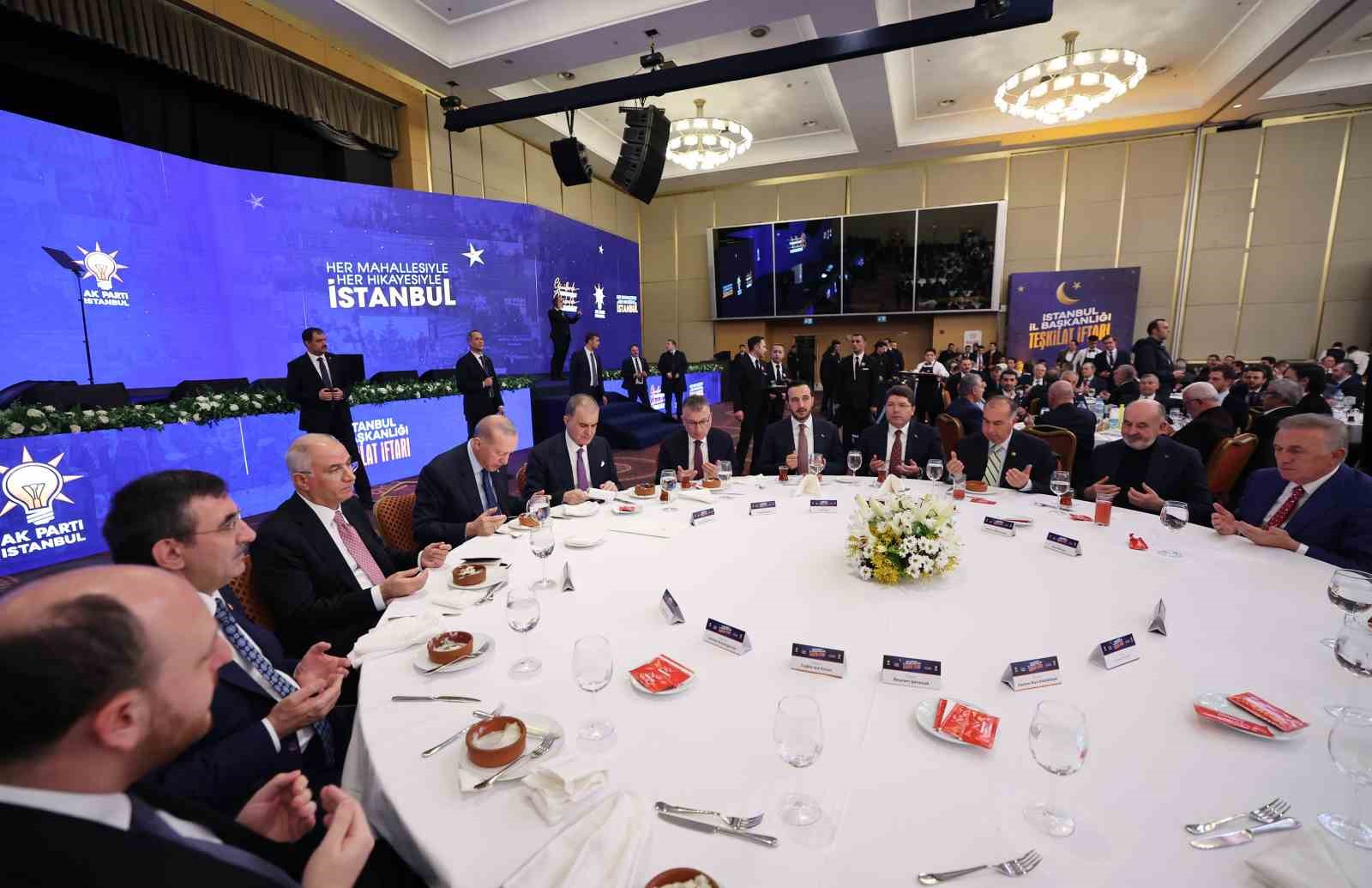 Cumhurbaşkanı Erdoğan: "CHP yönetimi belediye soyguncularını aklayan bir aparata dönüşmüştür"