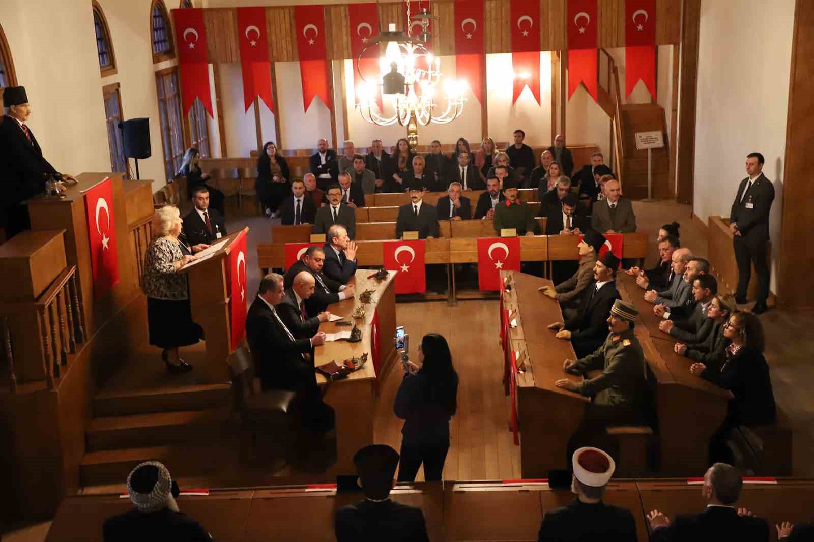 İstiklal Marşı’nın 104’üncü yıl dönümünde özel meclis toplantısı