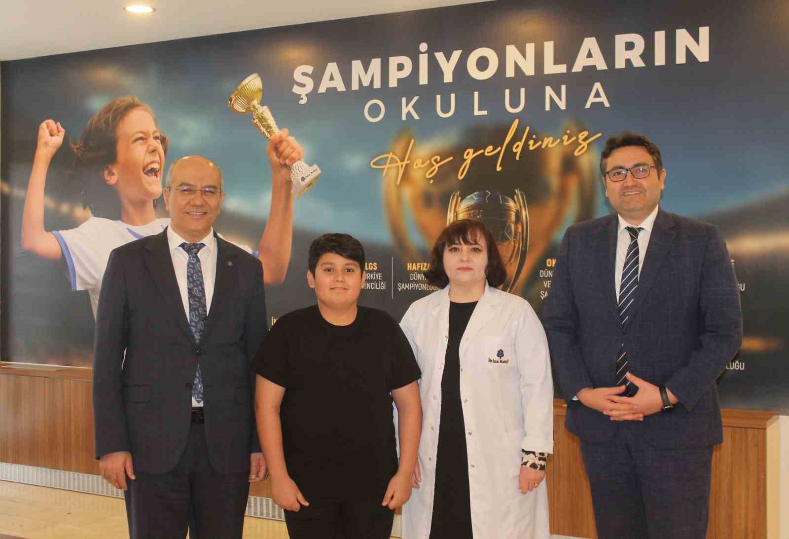 İhlas Koleji öğrencisi, TÜBİTAK Resim Yarışması’nda Türkiye 2’ncisi oldu