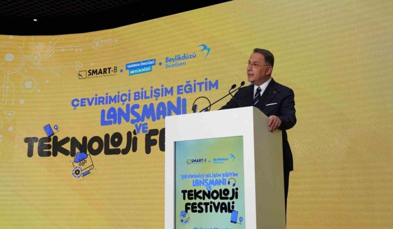 Beylikdüzü’nde çevrimiçi bilişim eğitim lansmanı ve teknoloji festivali düzenlendi