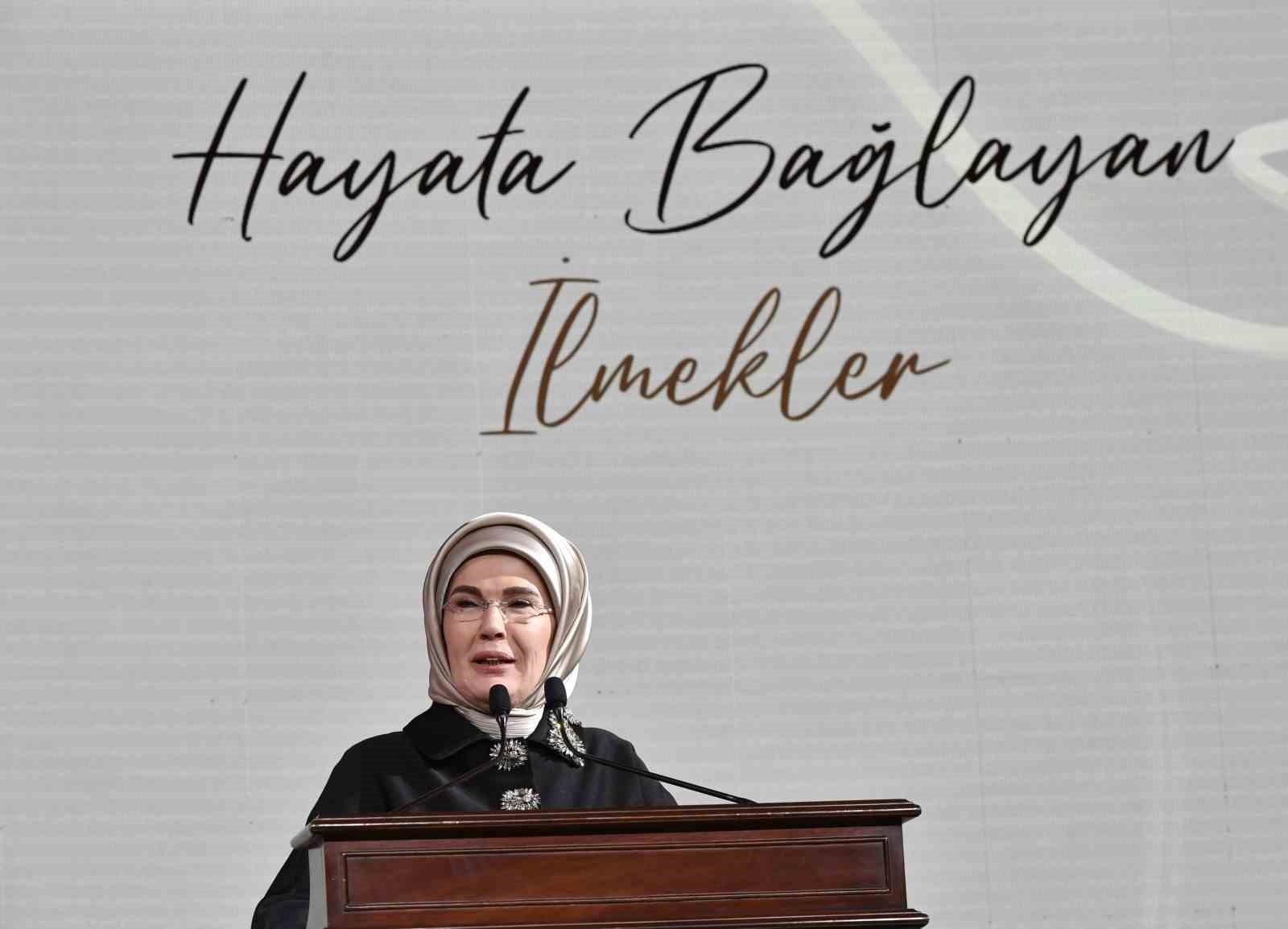 Emine Erdoğan, TİKAD’ın "Hayata Bağlayan İlmekler Projesi" tanıtım programına katıldı