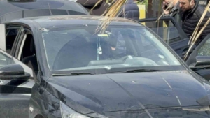 Küçükçekmece’de araca silahlı saldırı: 1 ölü, 1 yaralı