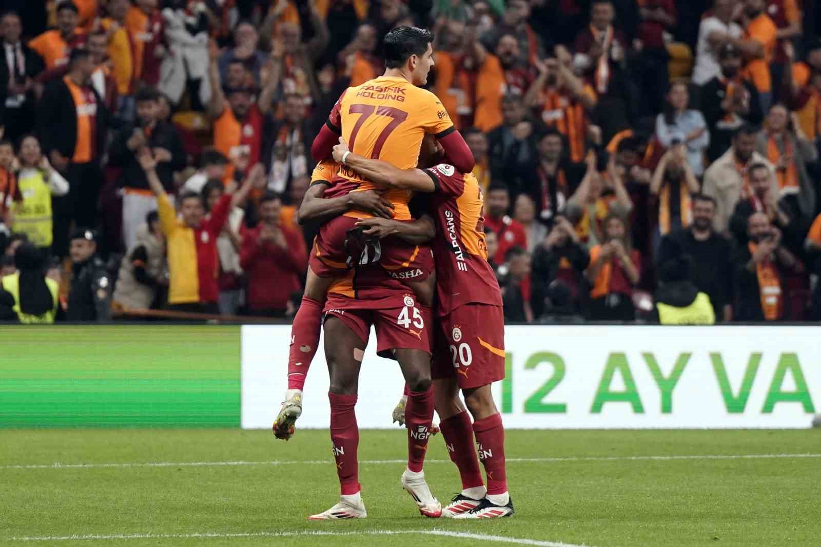 Trendyol Süper Lig: Galatasaray: 4 - Antalyaspor: 0 (Maç sonucu)