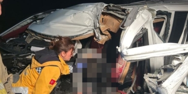 Sarıyer’de İETT otobüsü ile hafif ticari araç çarpıştı: 1 ölü, 1 yaralı