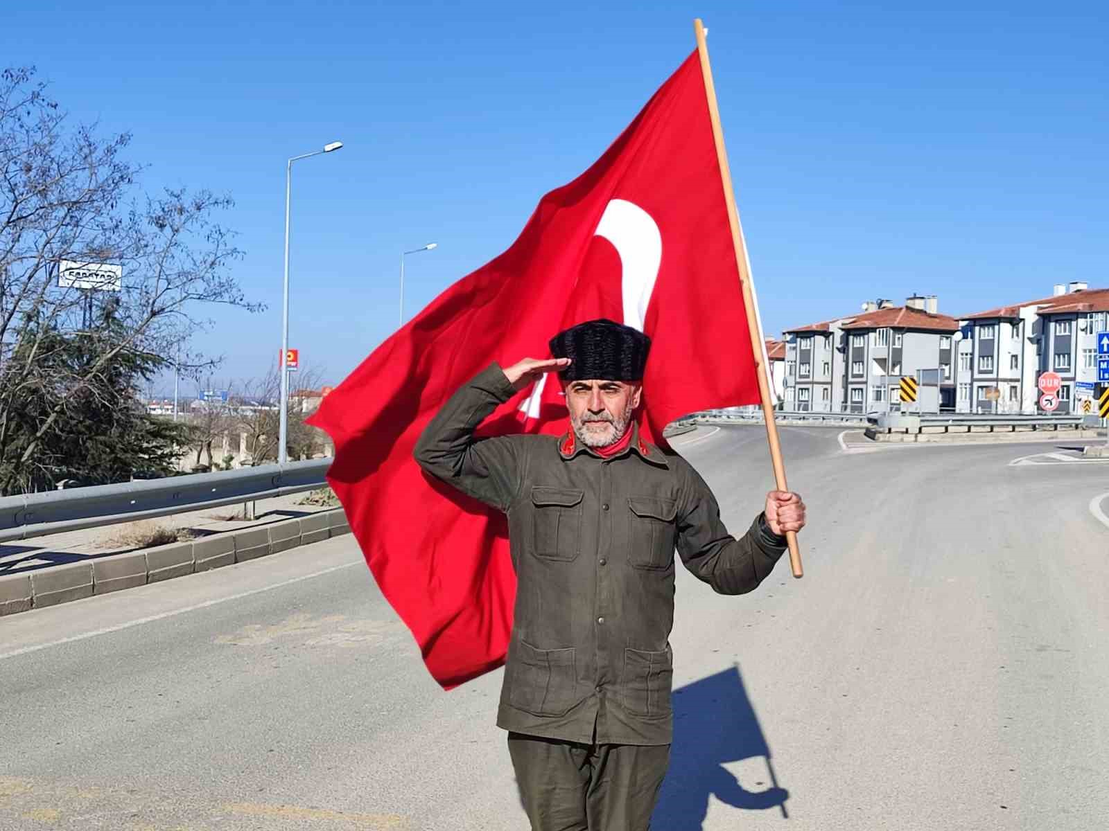Şehitler için çıktığı yürüyüşte Keşan’a ulaştı