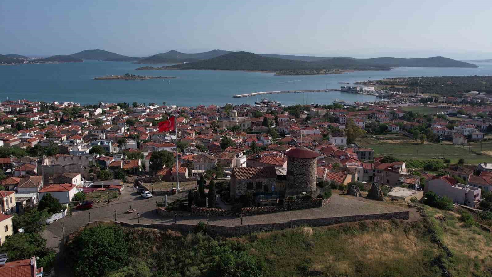 Ayvalık’ta 9 günlük tatilde yüzde 100 doluluğa ulaşılması bekleniyor