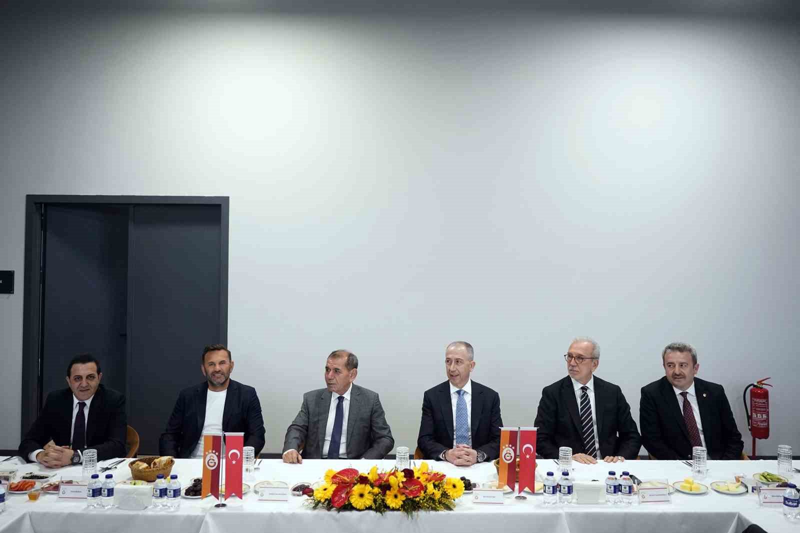 Dursun Özbek: "Galatasaray’a çok büyük finansal katkı verecek projeler yapıyoruz"