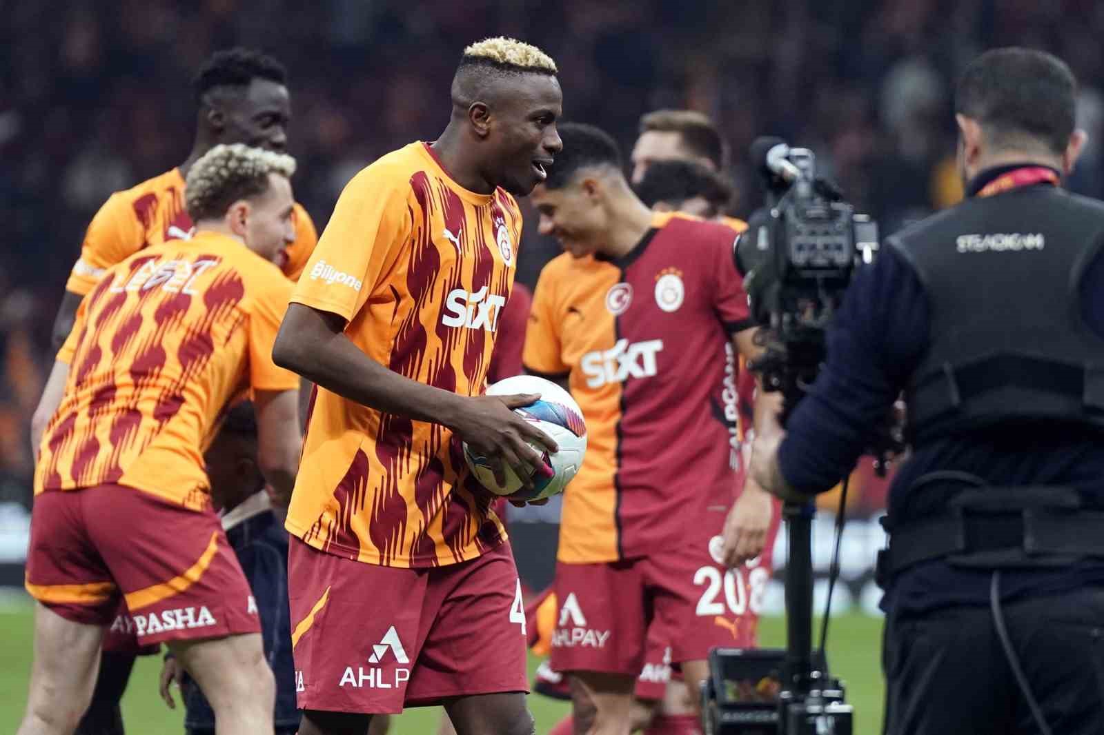 Victor Osimhen: "Amacımız 5. yıldız ve her maçta bunu başarmak için mücadele ediyoruz"