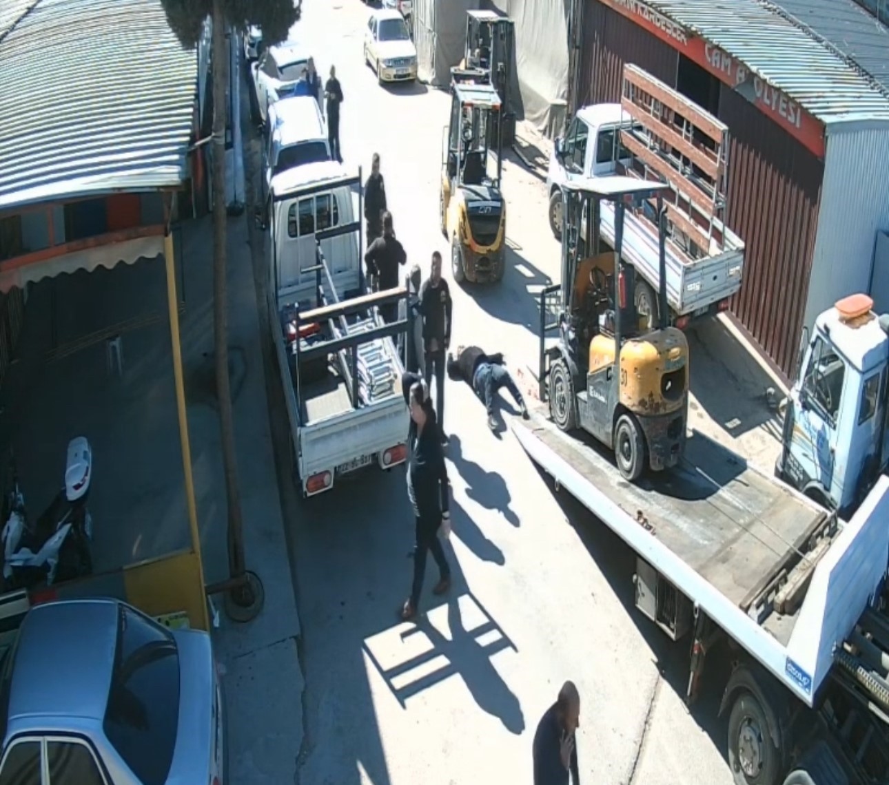 Edirne’de forklift kazasında 1 kişi feci şekilde hayatını kaybetti: O anlar kamerada