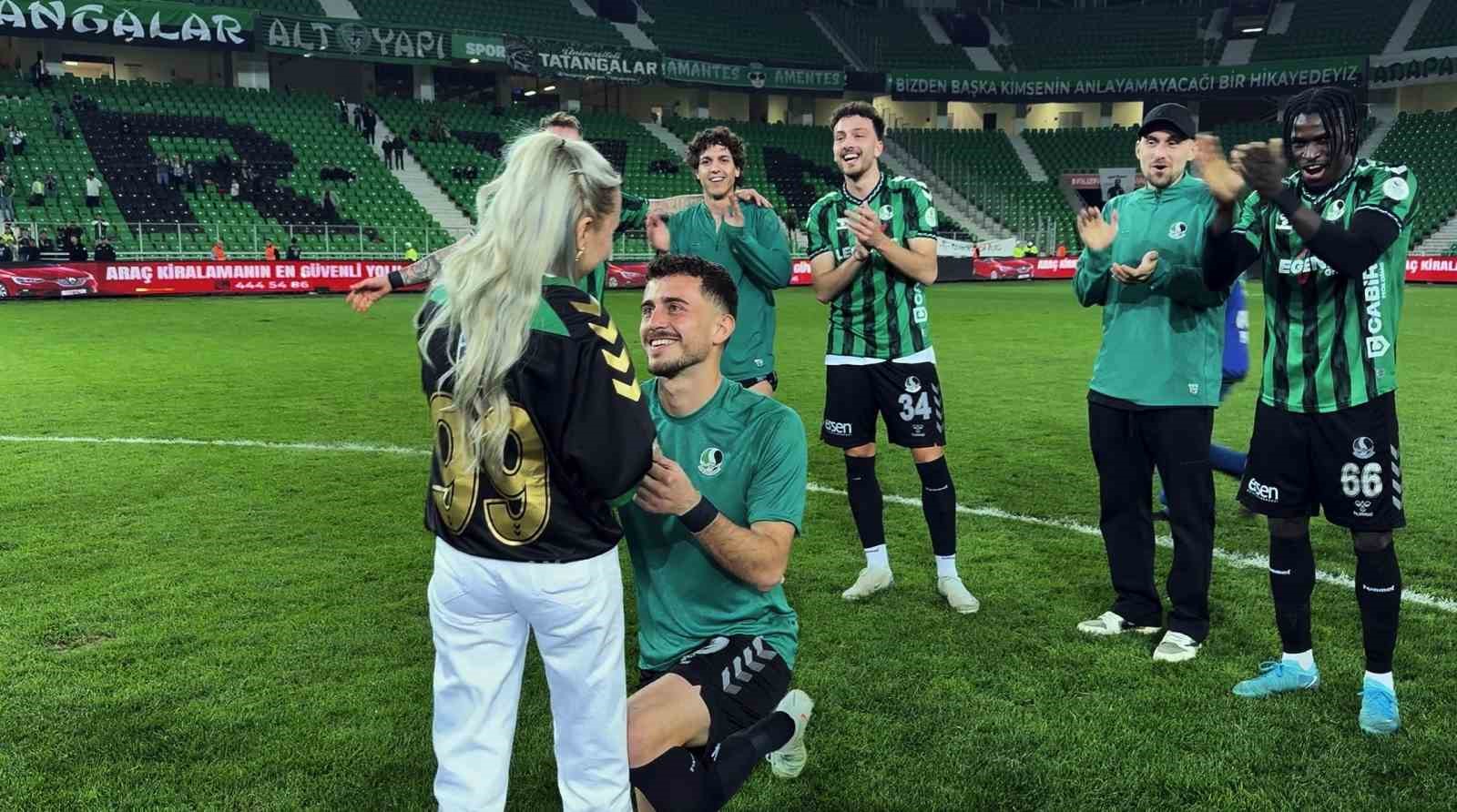 Sakaryaspor - Yeni Malatyaspor maçının ardından sahada sürpriz teklif