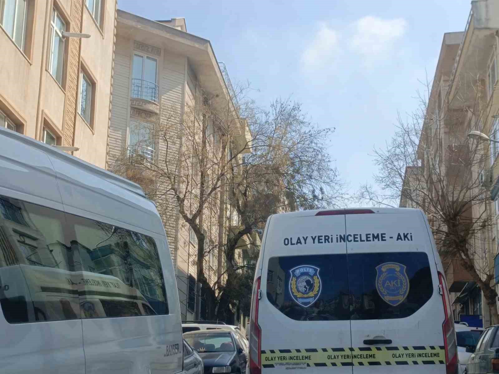 Bandırma’da feci olay...Cam silerken dengesini kaybedip hayatını kaybetti