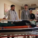 11 yaşındaki çocuğun ayağı zincire sıkıştı, motosiklet devrildi: 2 yaralı