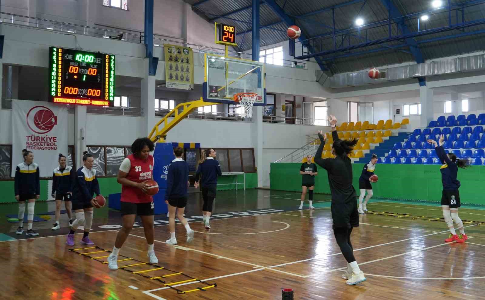 Namağlup kadın basketbolcular, 8 Mart Dünya Kadınlar Günü’nde şampiyonluk için sahada