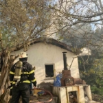 Mangal için yakılan barbekü çatı yangınına neden oldu