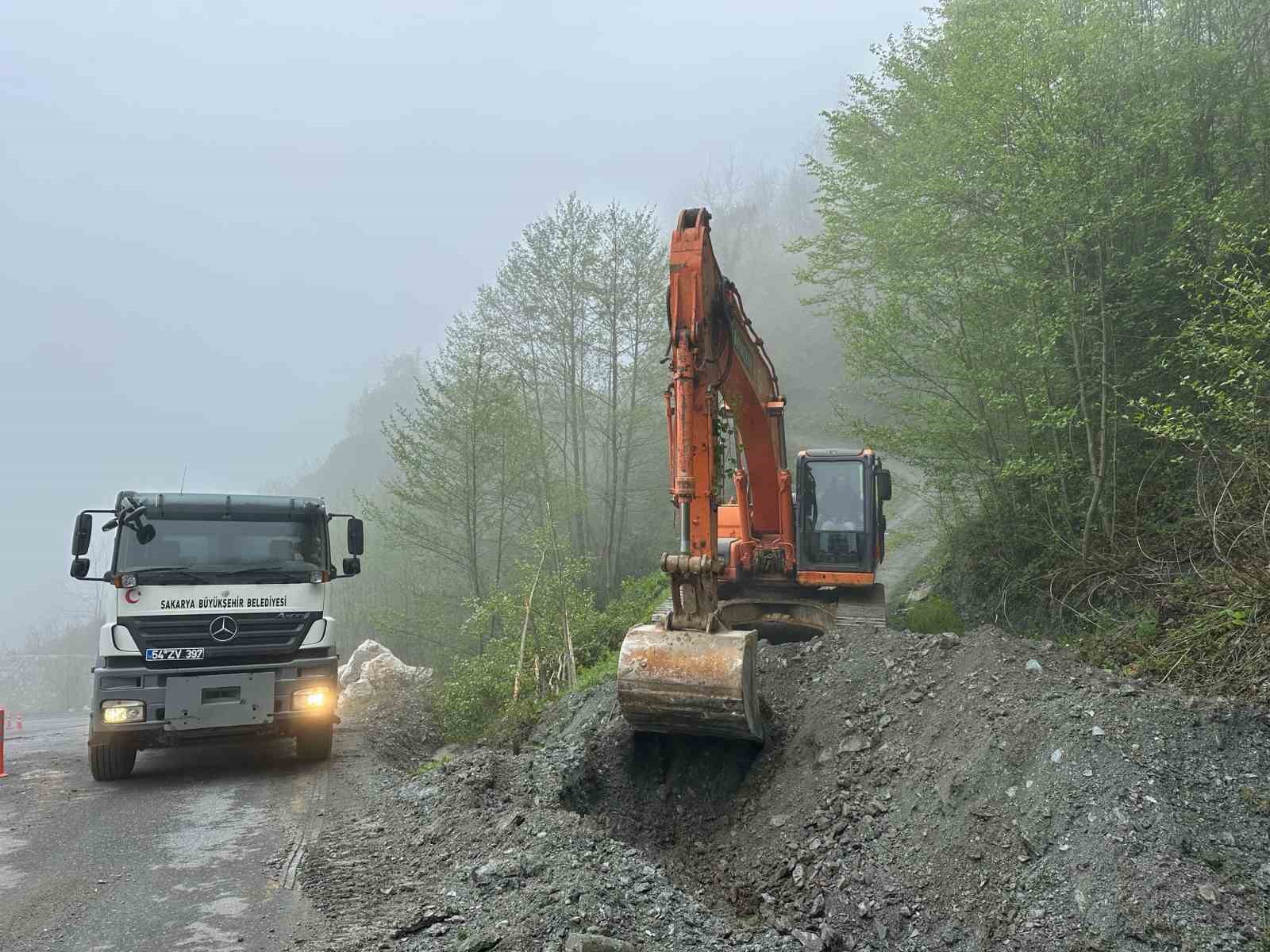 Heyelan bölgesine anında müdahale