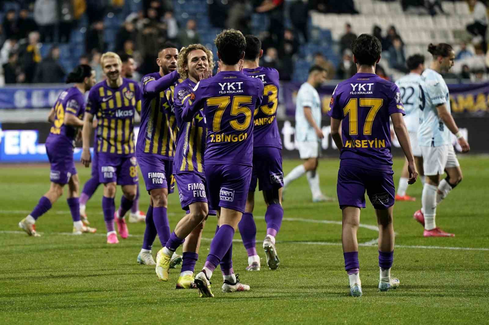 Trendyol Süper Lig: Eyüpspor: 6 - Adana Demirspor: 0 (Maç sonucu)