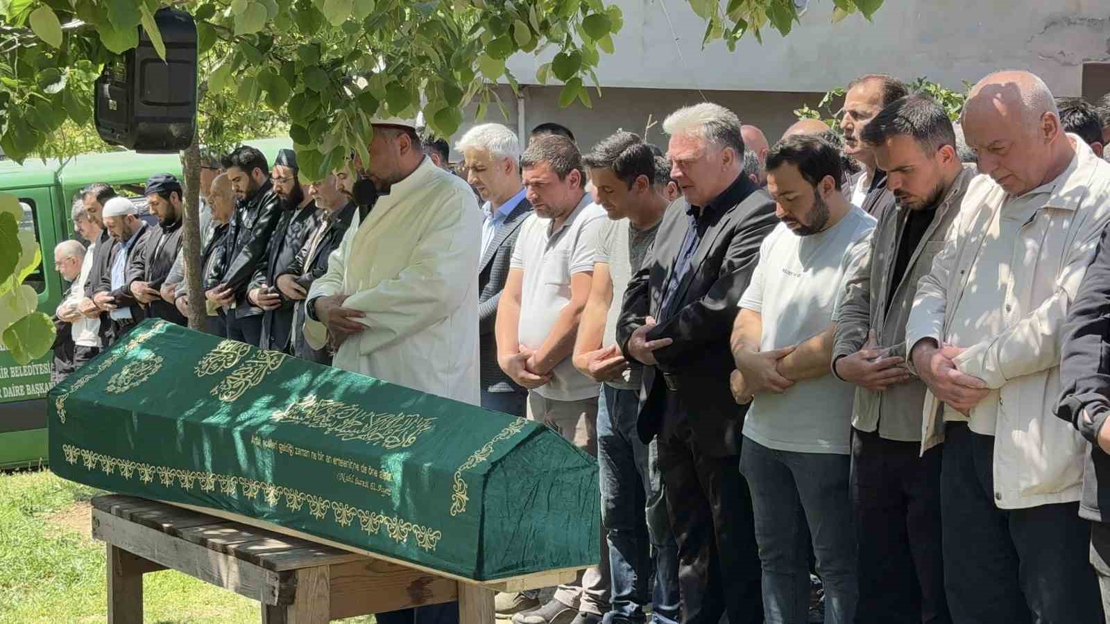 Alibey Barajı’nda ölü bulunan İshak Öztürk son yolculuğuna uğurlandı