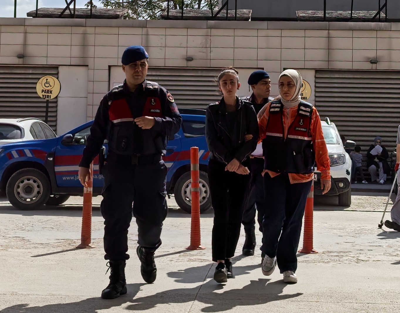 İnegöl’de 8 yıl kesinleşmiş cezası bulunan kadın yakalandı