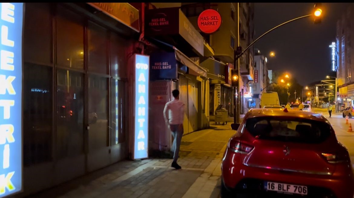 4 kez alkolmetreye üflemedi, yetmedi kaçmaya çalıştı, polisin bir sözüyle geri döndü