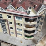 İş yeri deposunda korkutan yangın: 10 kişi tahliye edildi