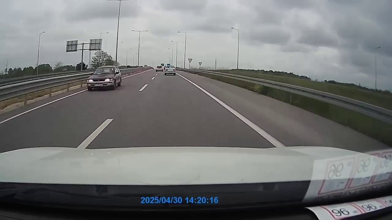 Duble yolda ters yönde gide otomobil ölüme davetiye çıkardı