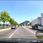 Çılgın kamyoncu otobanda tersten gitti