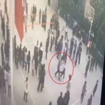 Öğretmenden öğrenciye su sıçrattın dayağı kamerada