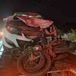 Otomobil ile çarpışan motosikletteki 2 kişi hayatını kaybetti